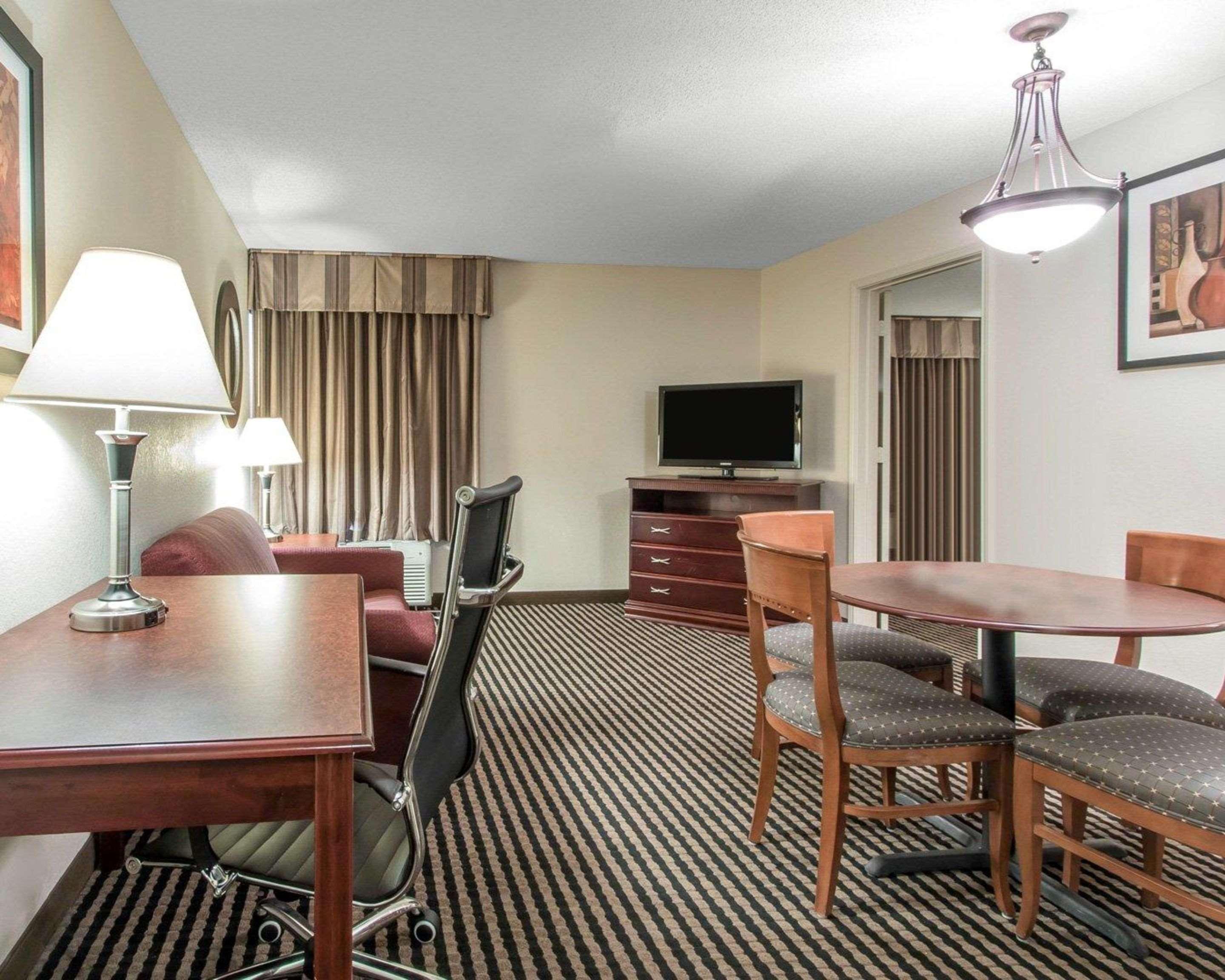 Comfort Inn Birmingham - Irondale Екстер'єр фото