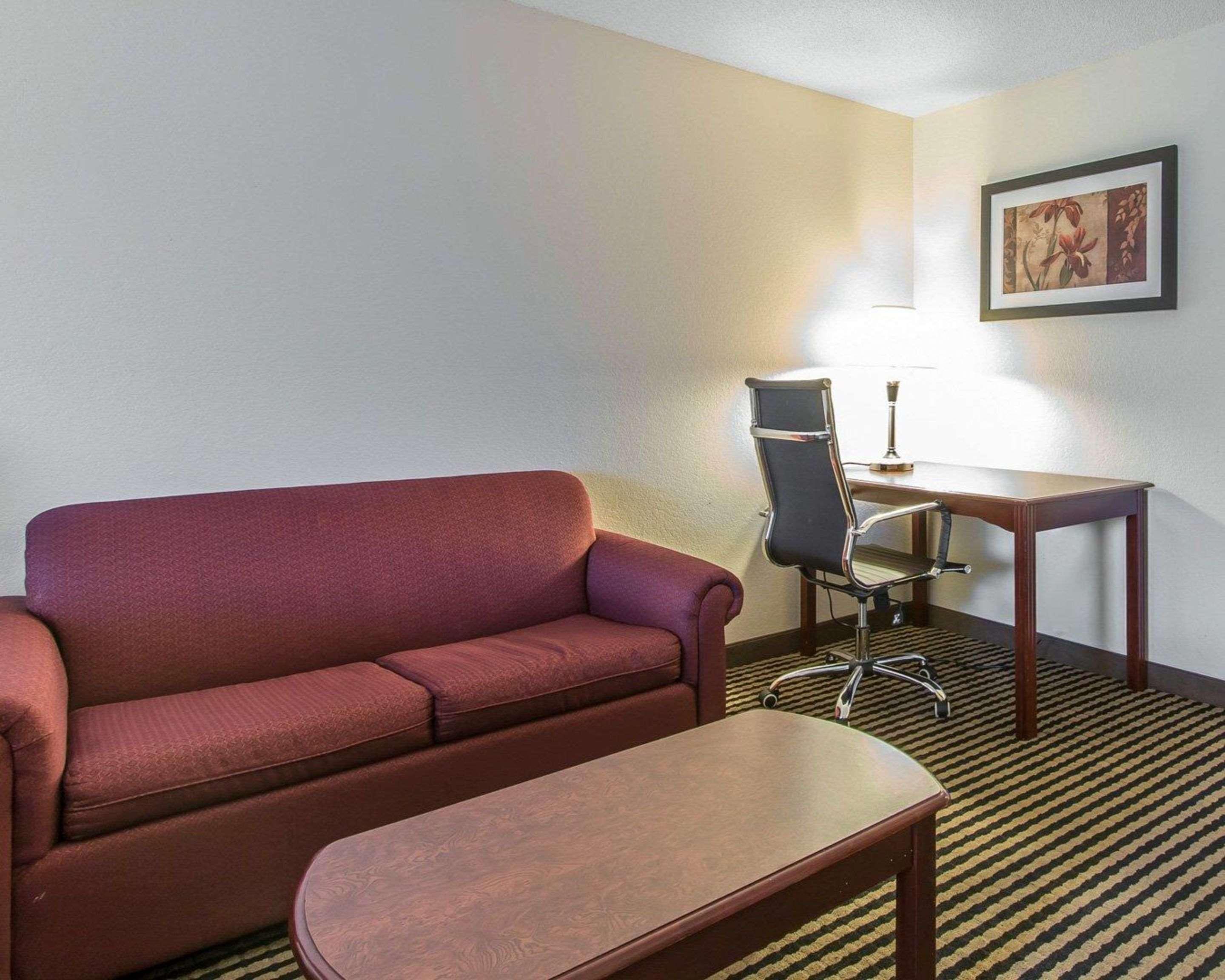Comfort Inn Birmingham - Irondale Екстер'єр фото