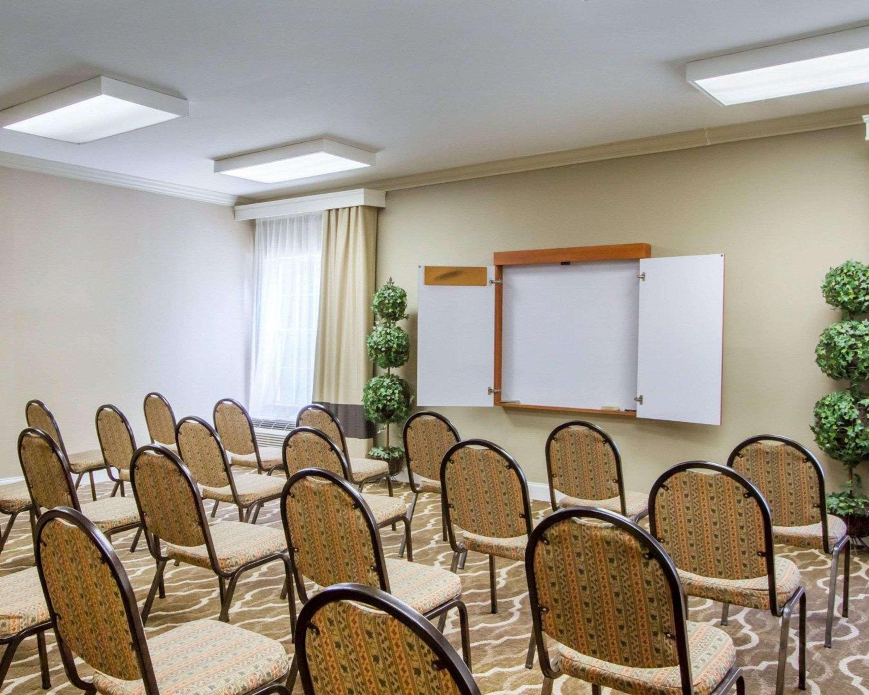 Comfort Inn Birmingham - Irondale Екстер'єр фото