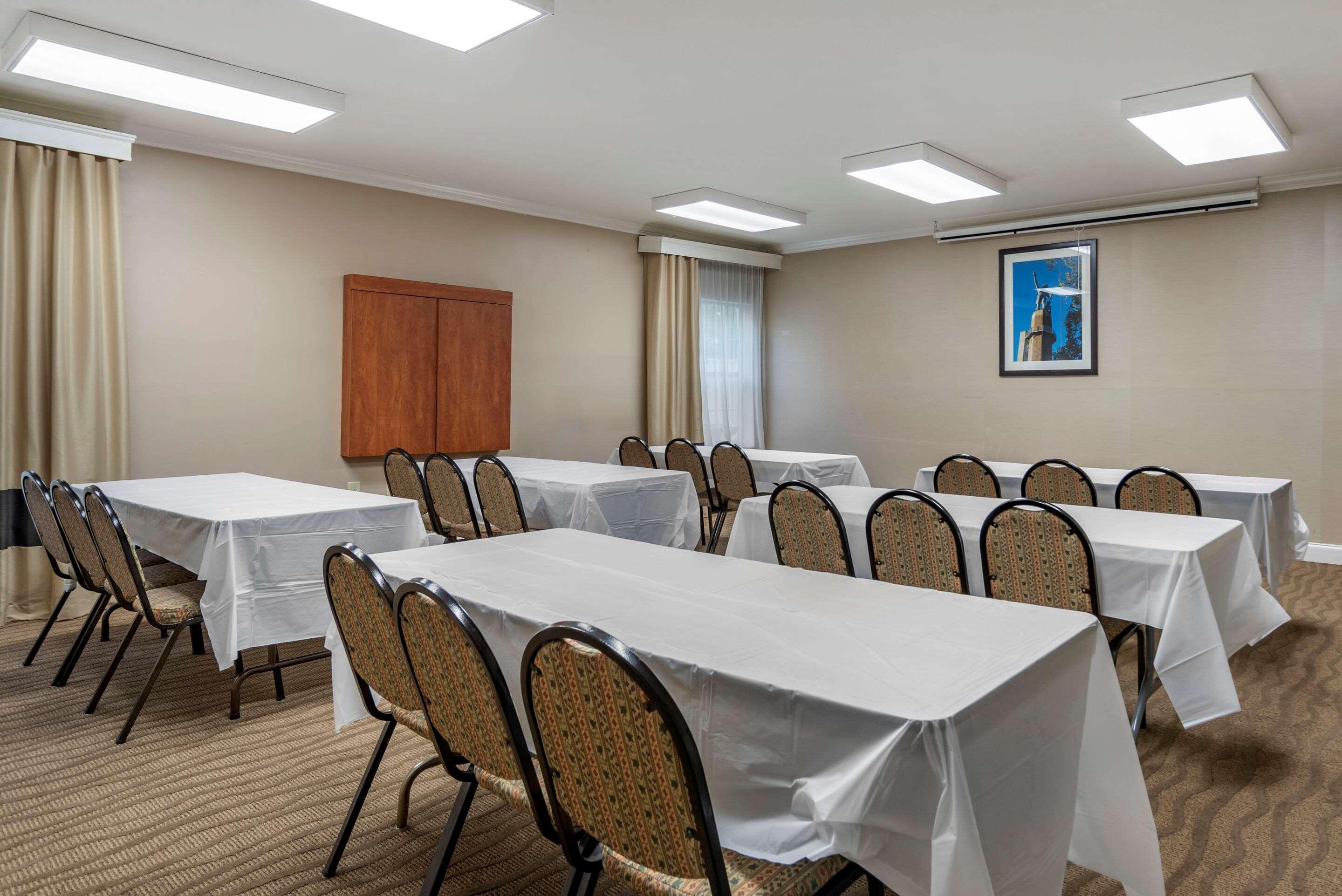 Comfort Inn Birmingham - Irondale Екстер'єр фото