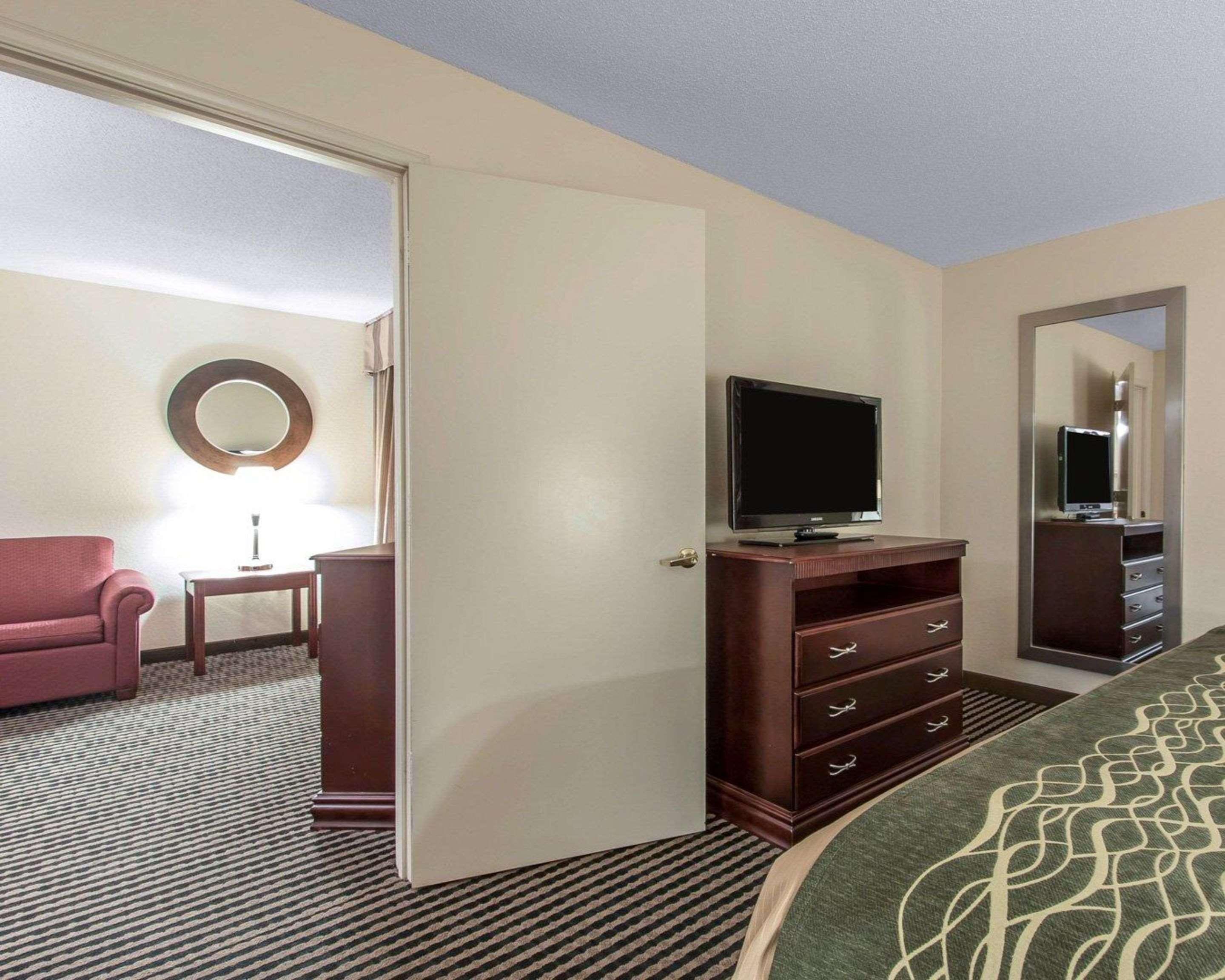 Comfort Inn Birmingham - Irondale Екстер'єр фото